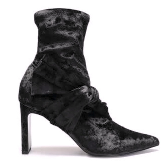 Sigerson Morrison Velvet Sock Booties Heels Bow Detail Black Point Toe - Picture 1 of 16